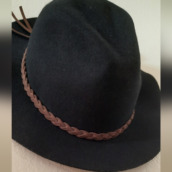 Scala Collezione Handcrafted Black Wool Hat Leather Braiding Detail - Picture 5 of 10